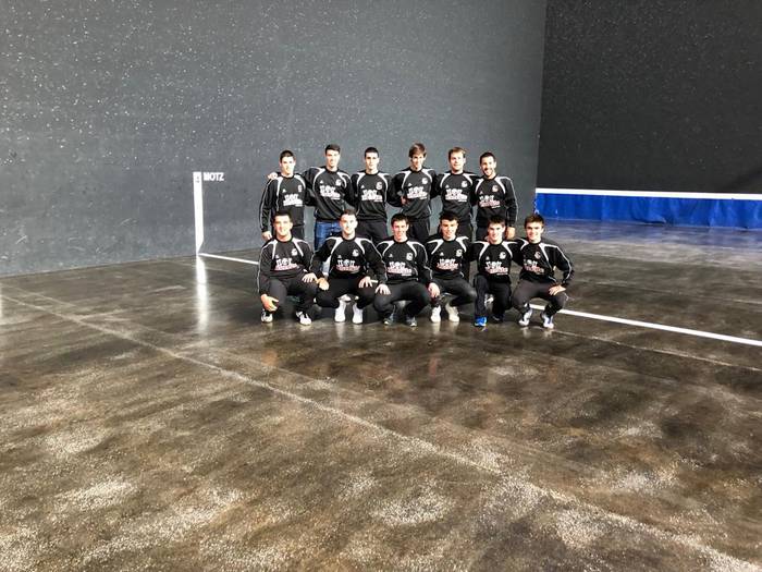 Azpeitiak bihar jokatuko ditu eskuzko Herriartekoko final zortzirenetako itzulerako partidak