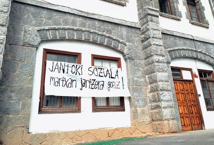Jantoki soziala martxan jartzera goaz!