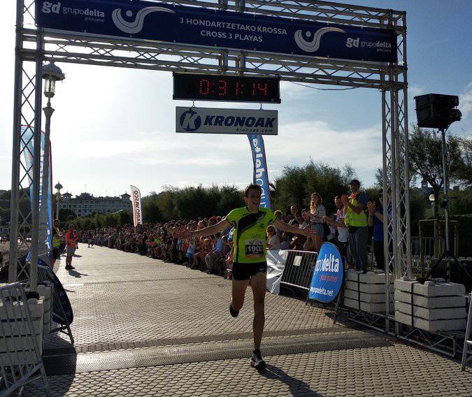 Aitor Mimenza Azpeitiko bizilagunak irabazi du Donostiako Hiru Hondartzetako 30. Krosa