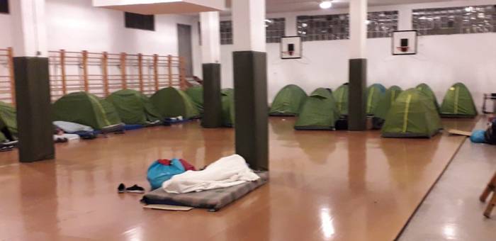 Kaleko saltzaileentzat festa egunetarako aterpea egokitu du udalak