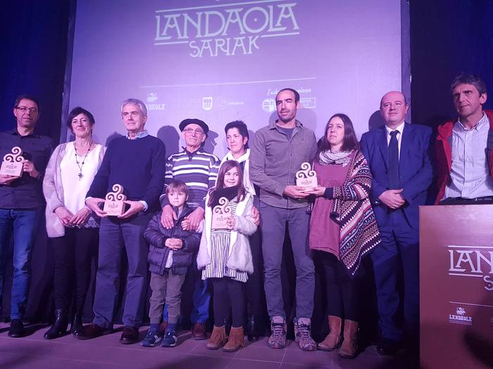 Landaola saririk ez Azoka Plazaren proiektuarentzat