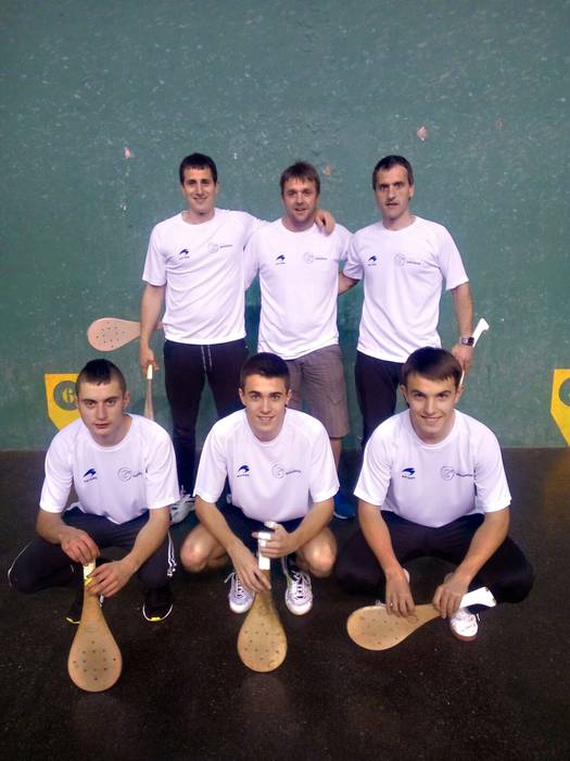 Azpeitiko palistek 2 eta 1 irabazi diote Zumarragari, finalerdietako joanekoan
