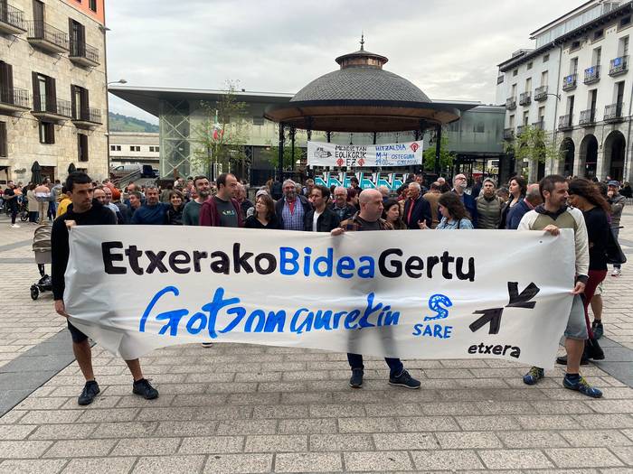 Presoen, iheslarien eta deportatuen eskubideen aldeko elkarretaratzea egingo dute arratsaldean